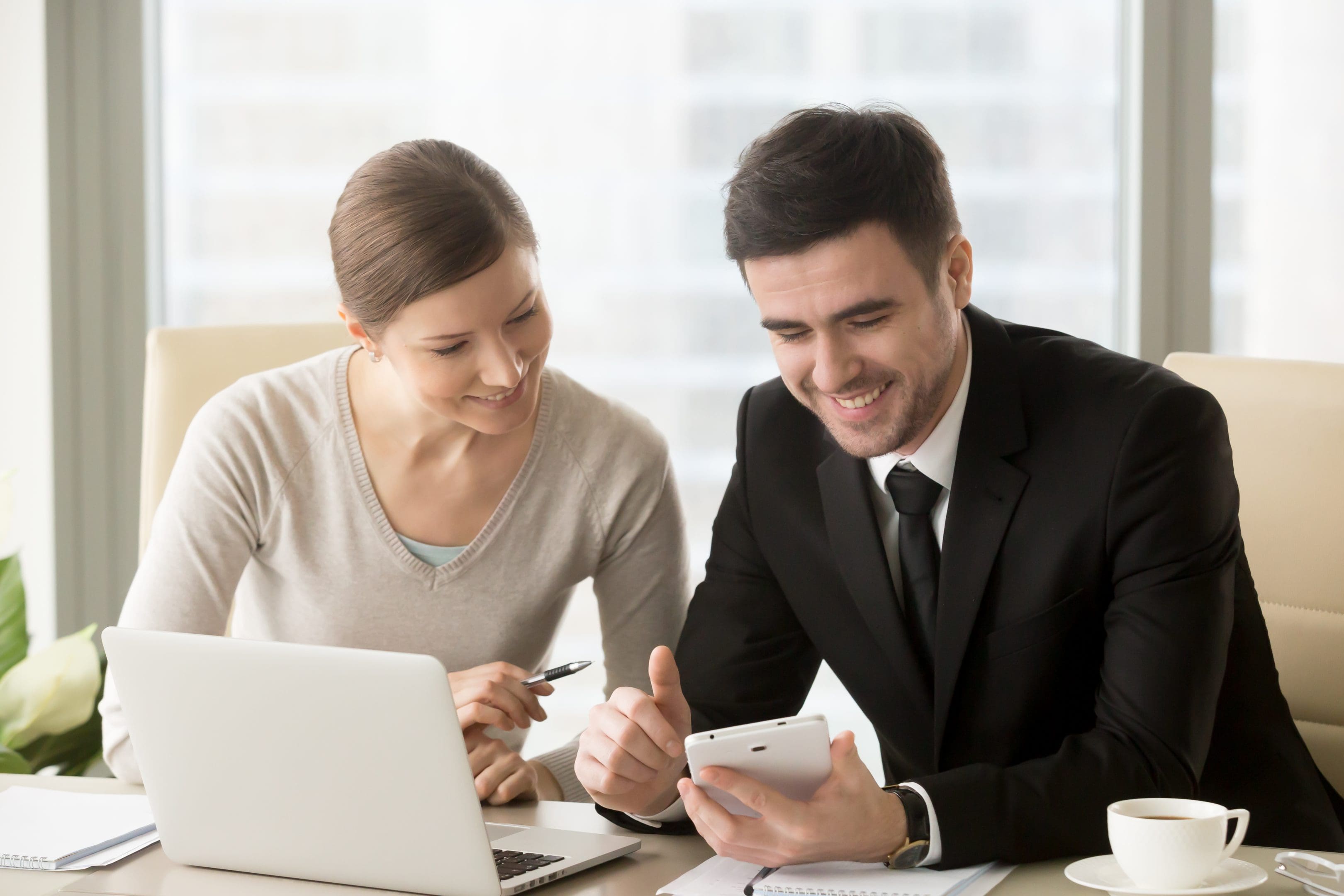 : ITIN borrower submitting mortgage application online with guidance from loan specialist

